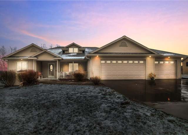 Property at 10737 34th Ave, Chippewa Falls, WI 54729, 4 beds, 3.5 baths