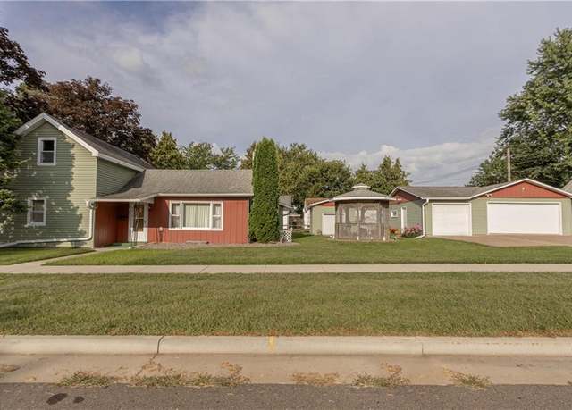Property at 304 Olive St, Chippewa Falls, WI 54729, 3 beds, 1 bath