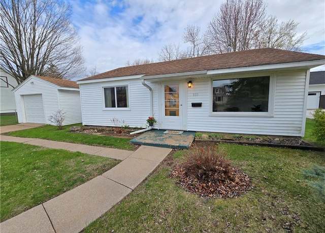 Property at 833 Stanley St, Chippewa Falls, WI 54729, 2 beds, 1 bath