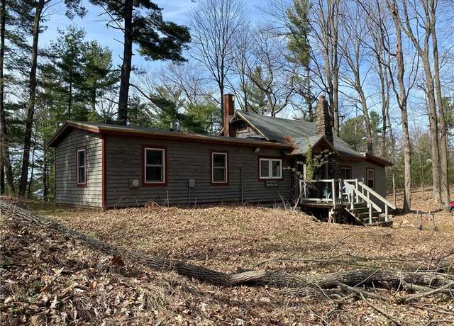 Property at 28314 137th St, New Auburn, WI 54757, 3 beds, 1 bath