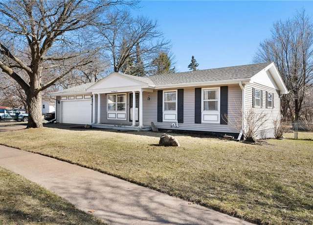 Property at 925 Piedmont Rd, Eau Claire, WI 54703, 3 beds, 2 baths