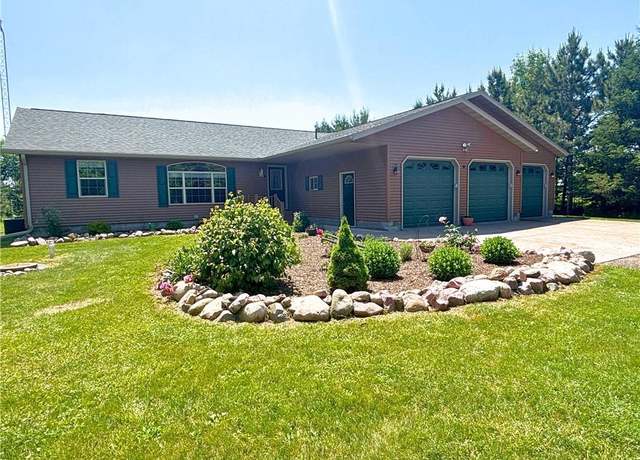 Property at 2121 11 1/2 Ave, Chetek, WI 54728, 2 beds, 3 baths