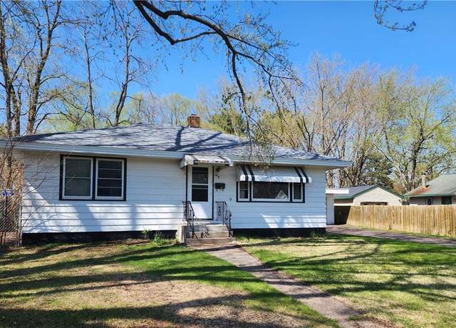 Property at 638 Selma St, Eau Claire, WI 54703, 2 beds, 1.5 baths