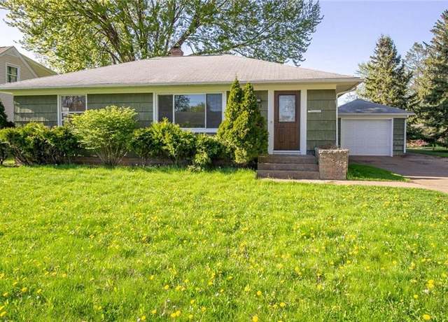 Property at 1408 E Lexington Blvd, Eau Claire, WI 54701, 3 beds, 1.5 baths