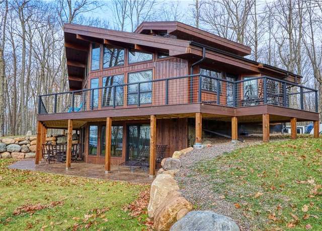Property at 7231 Rehor Rd, Hayward, WI 54843, 4 beds, 3 baths