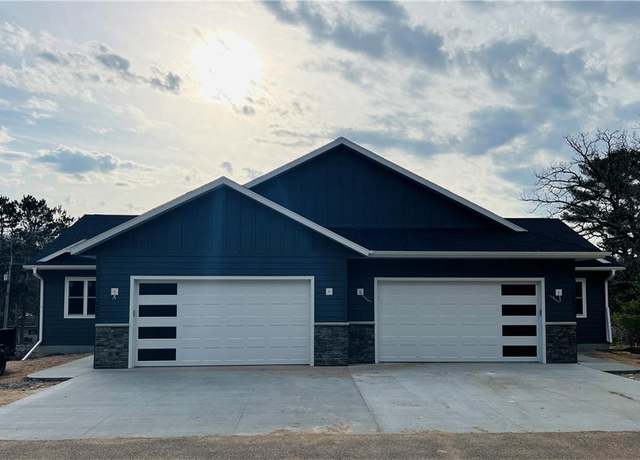 Property at 868 17th St, Menomonie, WI 54751, 2 beds, 2 baths