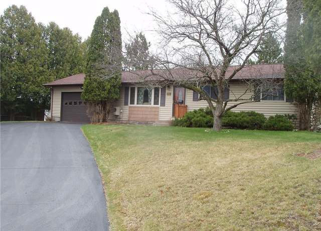 Property at 1033 3rd Ave, Park Falls, WI 54552, 3 beds, 1 bath