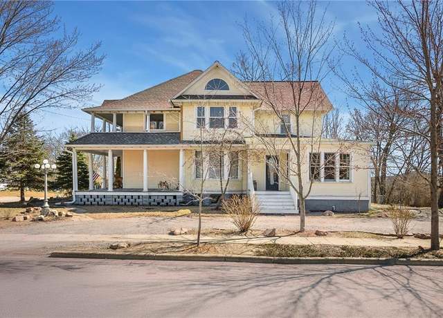 Property at 520 Pierce St, Black River Falls, WI 54615, 4 beds, 4 baths