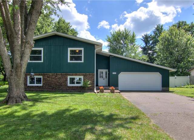 Property at 1533 Raedel Rd, Eau Claire, WI 54703, 3 beds, 2 baths