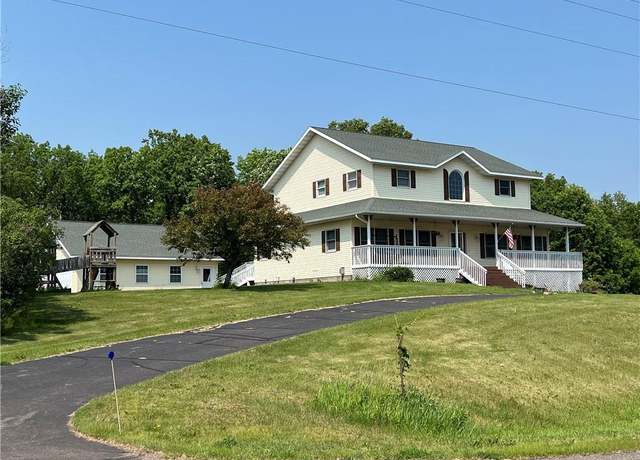 Property at 2726 24th Ave, Rice Lake, WI 54868, 4 beds, 3.5 baths