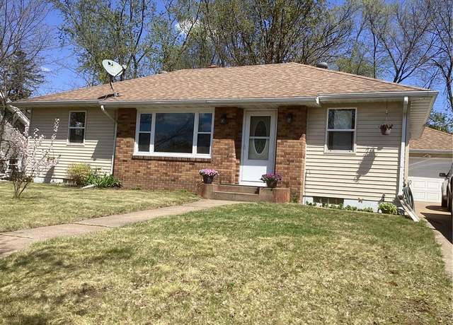 Property at 521 Fall St, Eau Claire, WI 54703, 3 beds, 1.5 baths