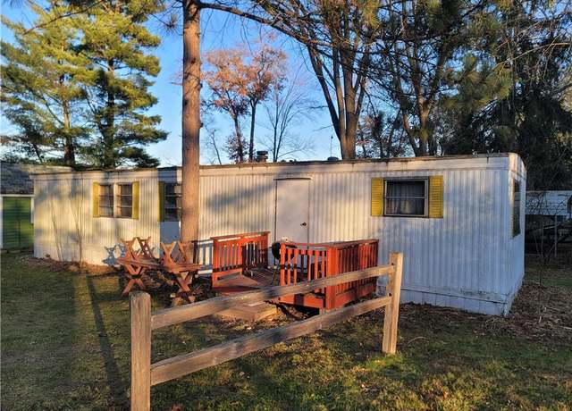 Property at 2626 7 1/4 Ave #9, Chetek, WI 54728, 2 beds, 1 bath
