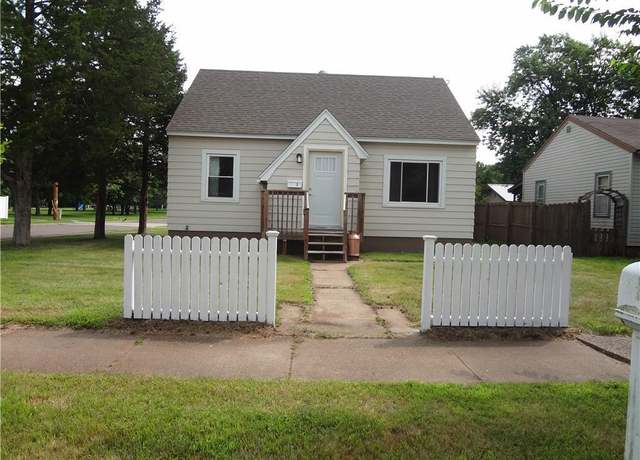Property at 1143 Pershing St, Eau Claire, WI 54703, 3 beds, 1.5 baths