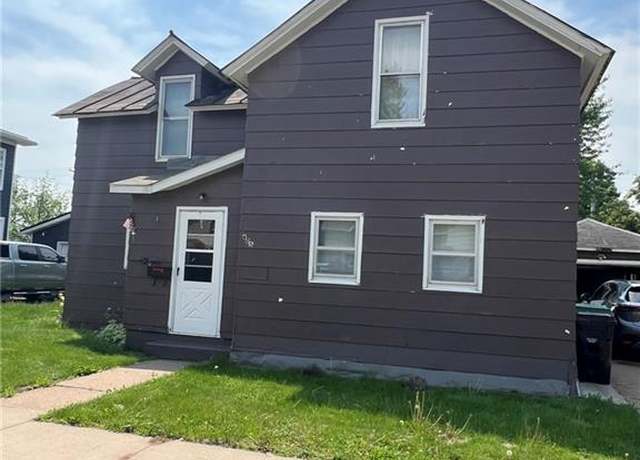 Property at 405 W Cedar St, Chippewa Falls, WI 54729, 4 beds, 1 bath