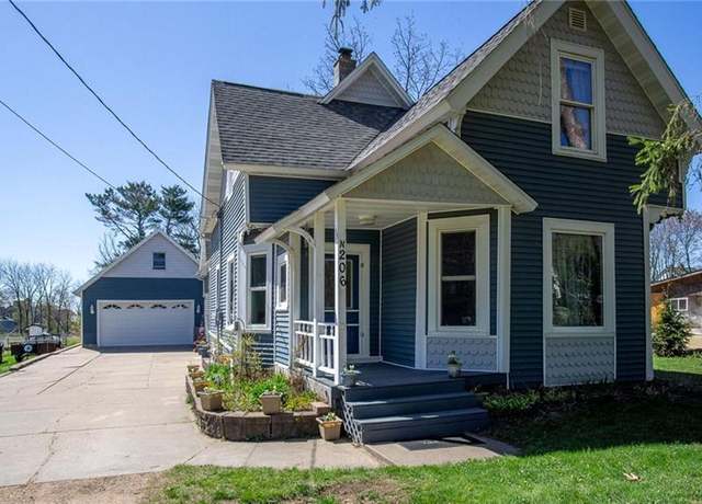 Property at 206 Holly Ave, Elk Mound, WI 54739, 3 beds, 2 baths