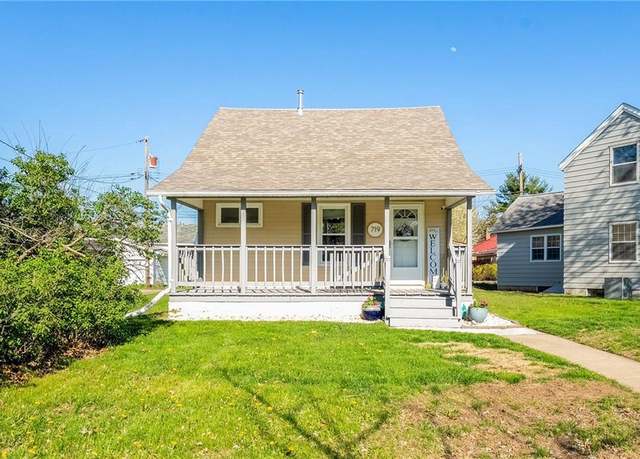 Property at 719 Huebsch Blvd, Eau Claire, WI 54701, 2 beds, 1 bath