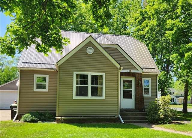 Property at 1603 E 8th St #1, Menomonie, WI 54751, 4 beds, 1 bath