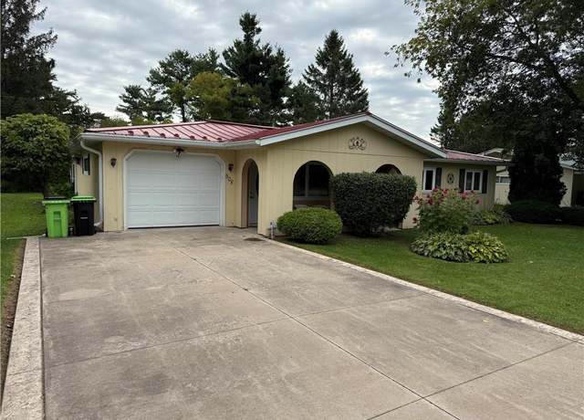 Property at 908 Eastwood St, Withee, WI 54498, 3 beds, 1 bath
