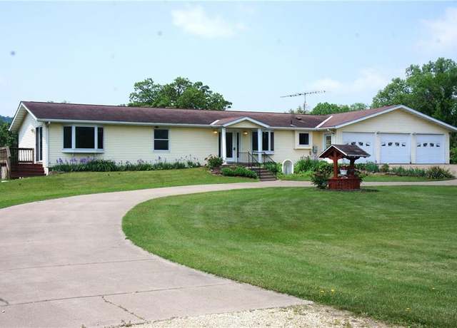 Property at S1439 County Rd, Alma, WI 54610, 3 beds, 3 baths