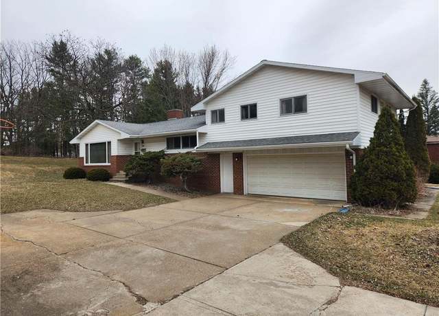 Property at 420 9th St, Black River Falls, WI 54615, 5 beds, 3.5 baths