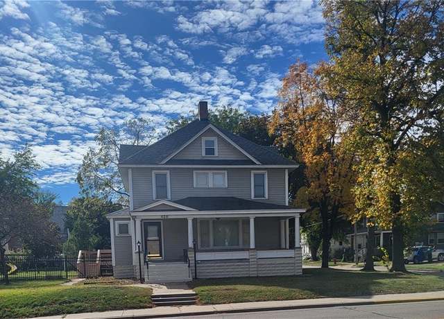 Property at 428 Main St, Black River Falls, WI 54615, 3 beds, 2.5 baths