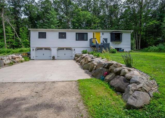 Property at 1727 120th Ave, Chippewa Falls, WI 54729, 3 beds, 2 baths