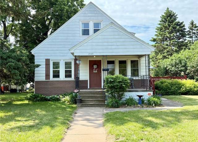 Property at 1509 Altoona Ave, Eau Claire, WI 54701, 4 beds, 2 baths