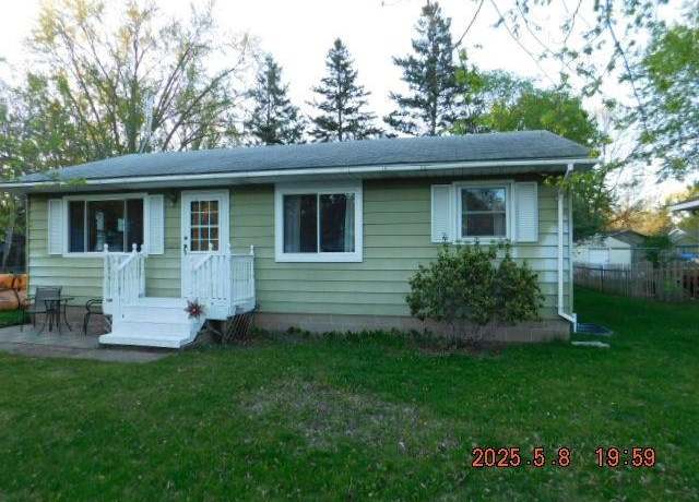 Property at 575 3rd St, New Richmond, WI 54017, 3 beds, 1.5 baths