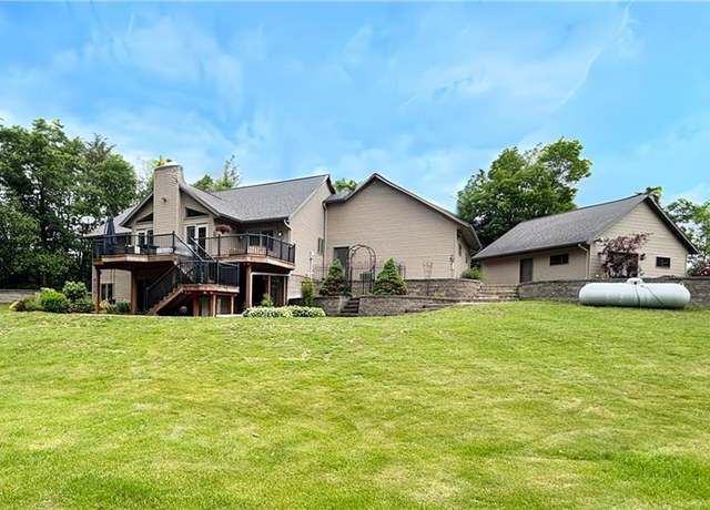 Property at 1114 19 7/8 St, Cameron, WI 54822, 4 beds, 3 baths