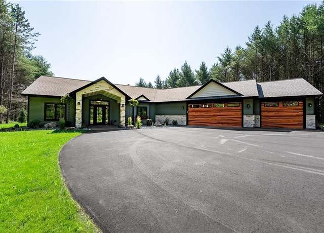 Property at 6745 S Lowes Creek Rd, Eau Claire, WI 54701, 5 beds, 3 baths