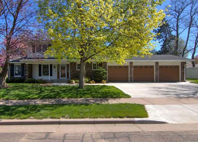 Property at 1206 Nixon Ave, Eau Claire, WI 54701, 4 beds, 3 baths