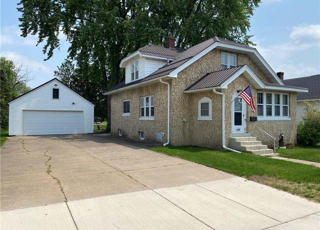 Property at 1114 Newman St, Bloomer, WI 54724, 4 beds, 1.5 baths