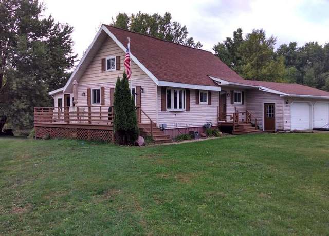Property at 627 W Yellow St, Cadott, WI 54727, 3 beds, 1.5 baths