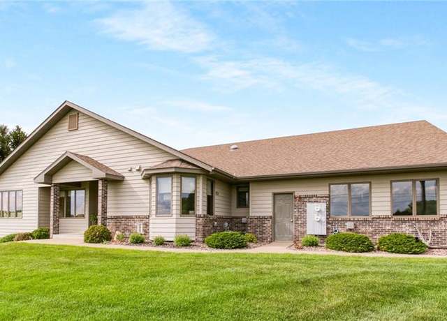 Property at 2504 E Princeton Ave, Eau Claire, WI 54703, 2 beds, 2.5 baths