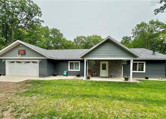 Property at 10036 Felser Dr, Hayward, WI 54843, 3 beds, 2.5 baths
