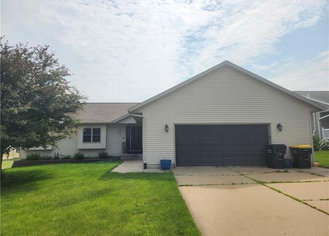 Property at 321 Nicholas St, Tomah, WI 54660, 4 beds, 3 baths