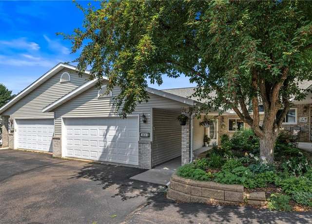 Property at 3415 Mcelroy Ct, Eau Claire, WI 54701, 2 beds, 2 baths