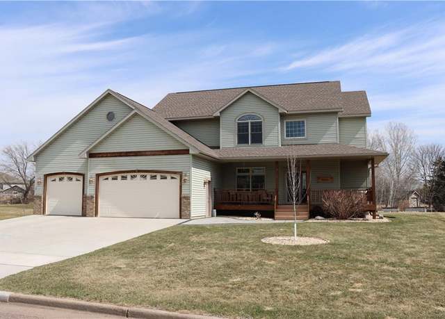 Property at 925 Bluff View Cir, Chippewa Falls, WI 54729, 5 beds, 4 baths
