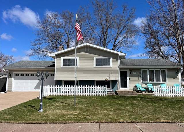 Property at 3158 Leslie Ln, Eau Claire, WI 54703, 4 beds, 2 baths