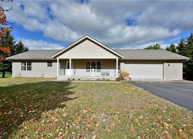 Property at W7234 Wilbur Dr, Spooner, WI 54801, 3 beds, 2 baths