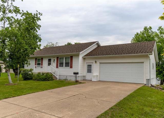Property at 911 Lake Ave, Ladysmith, WI 54848, 2 beds, 2 baths