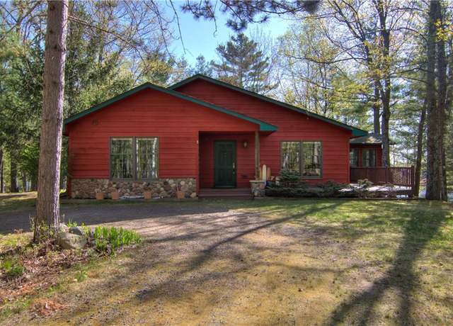 Property at 8360 West Shore Ln, Hayward, WI 54843, 4 beds, 3 baths