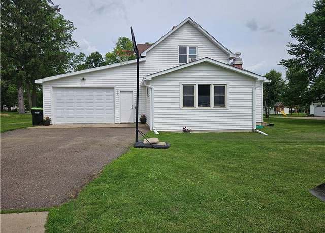 Property at 638 Madison St, Stanley, WI 54768, 4 beds, 1.5 baths