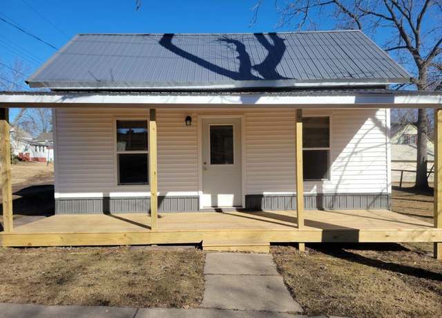 Property at 208 Franklin St, Stanley, WI 54768, 1 bed, 1 bath