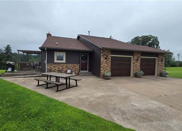 Property at 1337 15th Ave, Barron, WI 54812, 3 beds, 2 baths