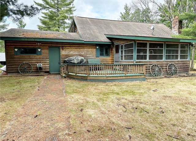 Property at 31302 Castle Dr, Danbury, WI 54830, 3 beds, 2 baths