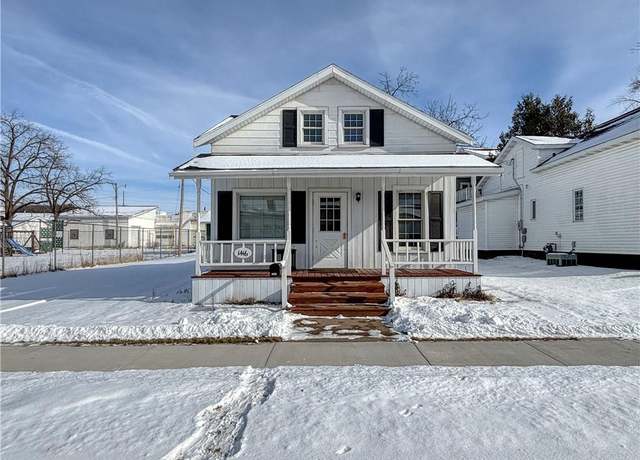 Property at 1416 Larson St, Bloomer, WI 54724, 1 bed, 1 bath