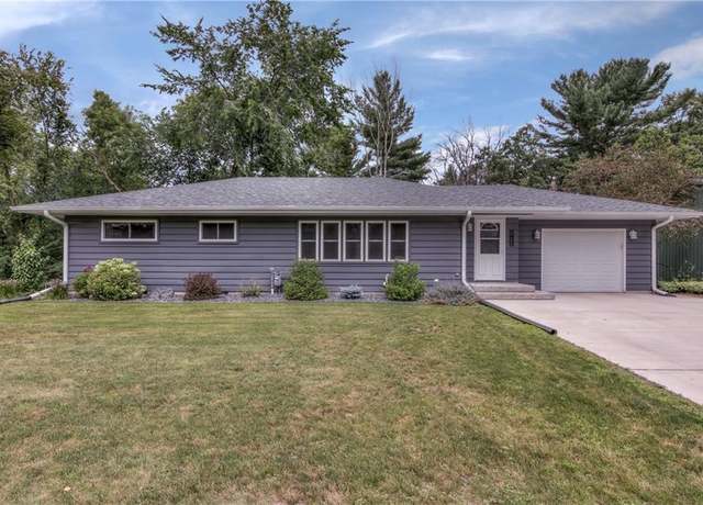 Property at 1450 W Willow St, Chippewa Falls, WI 54729, 4 beds, 1.5 baths