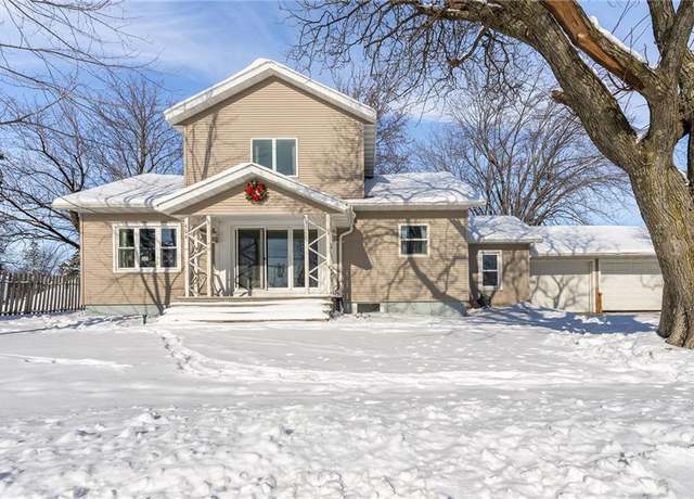 Property at 406 Maple St, Abbotsford, WI 54405, 3 beds, 1 bath