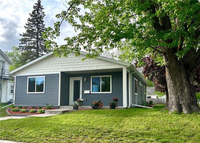 Property at 336 W Elm St, Chippewa Falls, WI 54729, 2 beds, 1 bath